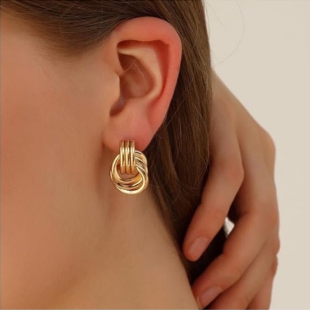 NWOT Kinley 18K Gold Plated Earrings - Picture 2 of 2
